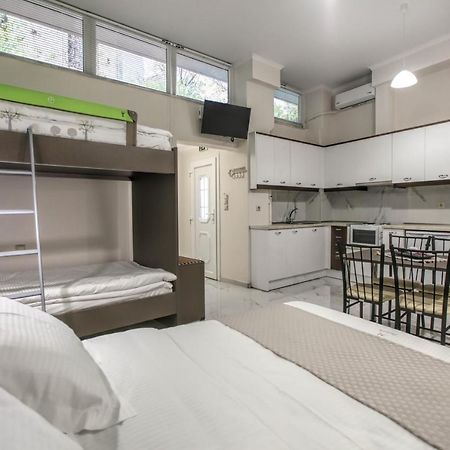 Del Sol #3 Meteora Luxurious Family Suites Kalambaka Eksteriør billede