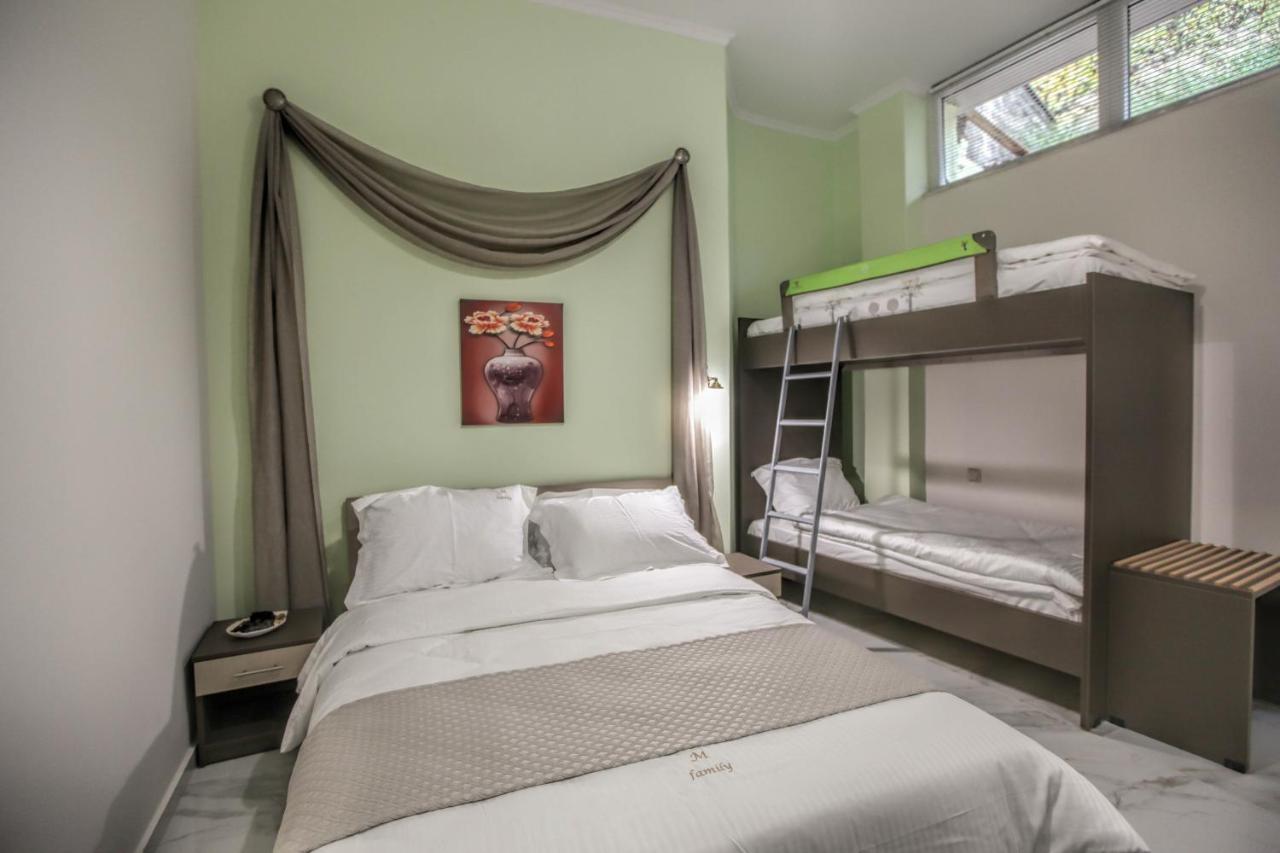 Del Sol #3 Meteora Luxurious Family Suites Kalambaka Eksteriør billede